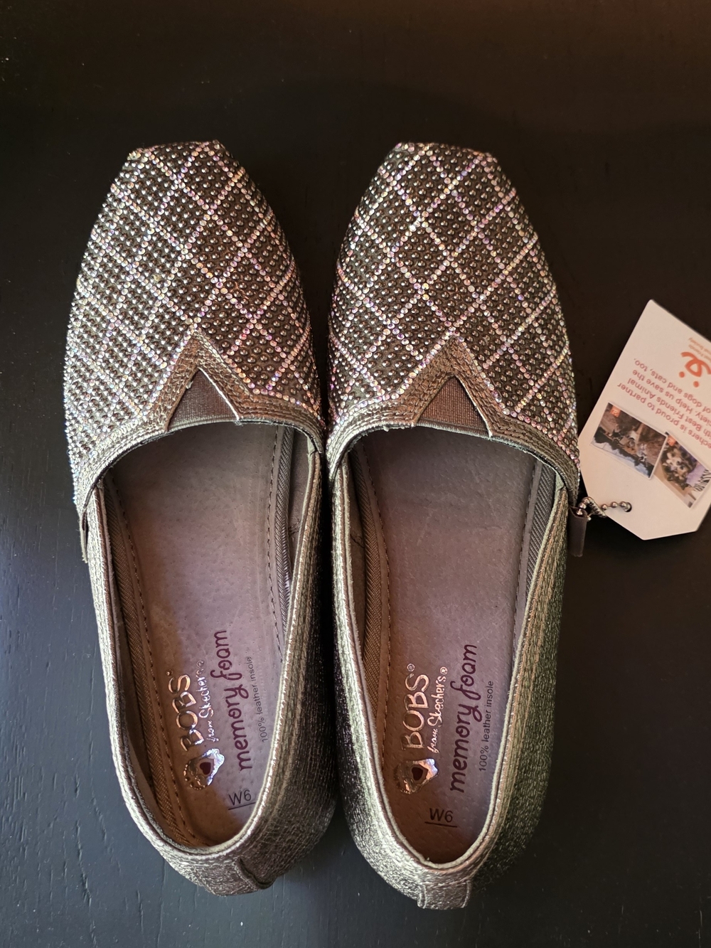 Skechers Women's Glittering Gold Slip-On Flats Sz 6